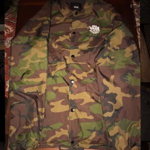 VANS MEN WINDBREAKER